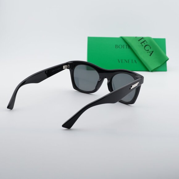 Bottega Veneta BV1061S 001 Sunglasses Black Square Frame, Grey Lenses main image 2